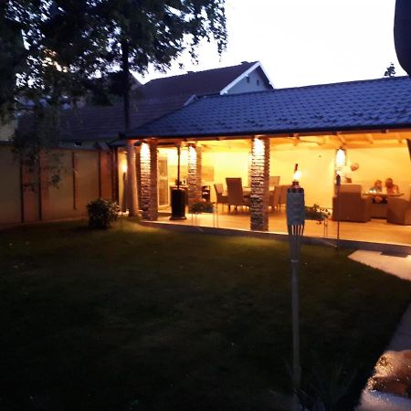 Pansion Canji Backi Petrovac Exteriér fotografie