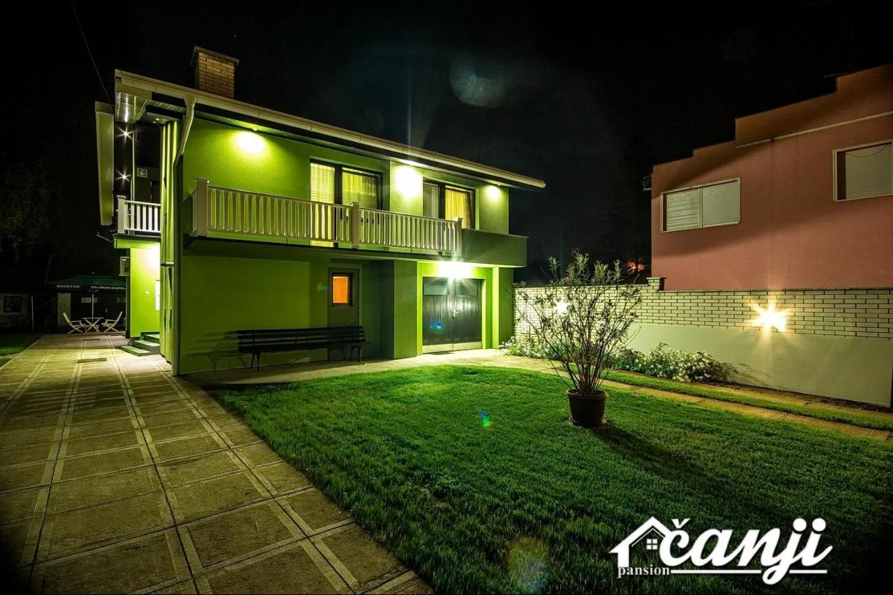 Pansion Canji Backi Petrovac Exteriér fotografie